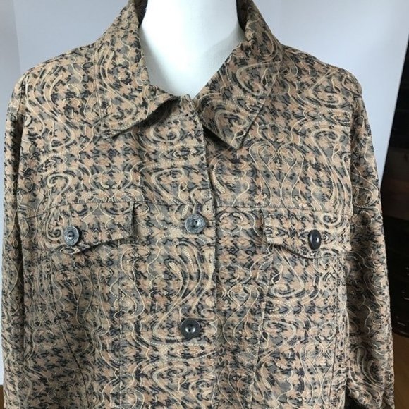 Long Sleeve Paisley Button Up Top 2x - Picture 2 of 12